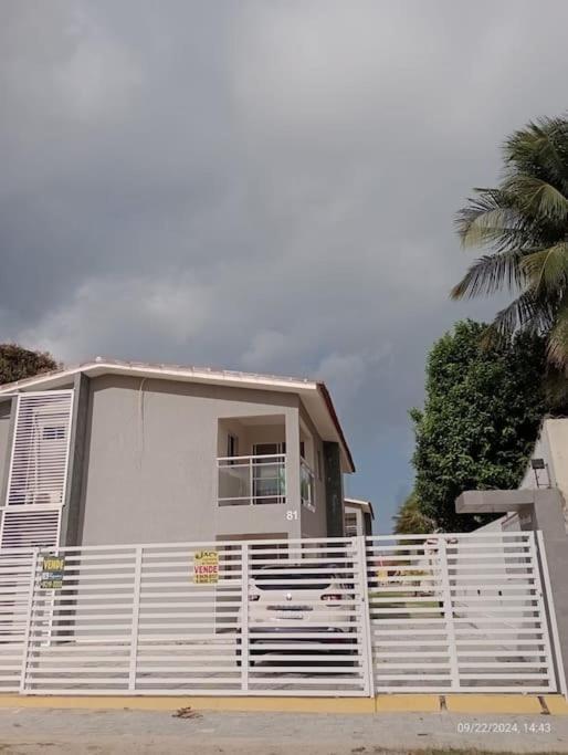 No Orange - Itamaraca, Pe Na Areia De Frente O Mar